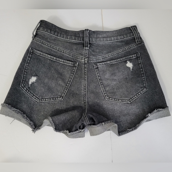 SO Brand Juniors Dark Grey High Rise Distressed Cuffed Mom Short - Picture 2 of 9